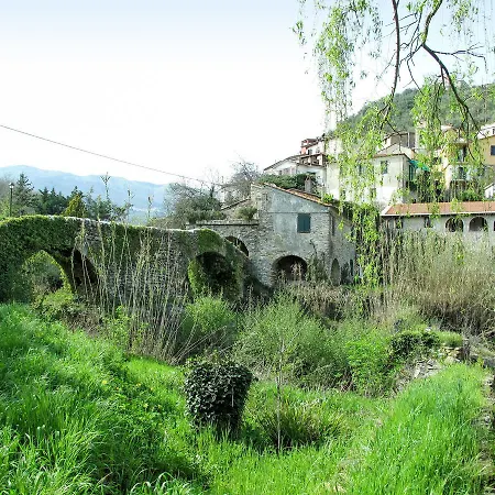 Casa Glicine 185s Vakantiehuis